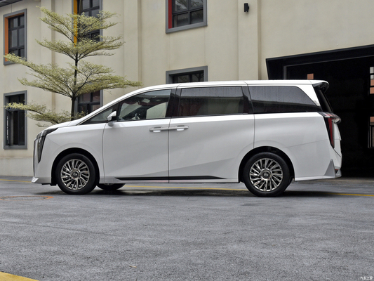 Trump Gacchi M8 ABS ausgestattet Elektro-Leichtleder Turbo Sonnendach Mpv Fahrzeug für Erwachsene