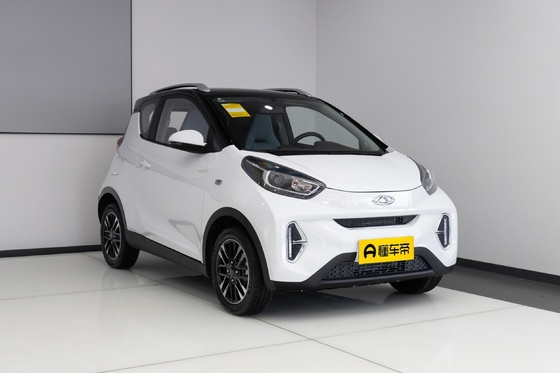 Fertigung 2023 Cherry Little Ant 3-Türer Mini-Elektroauto mit 4 Sitzplätzen in Rot/Blau