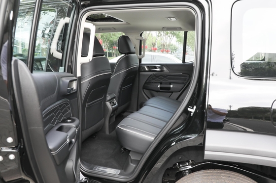 Wey Tank 300 SUV Euro VI Emissionsstandard und elektrisch einstellbarer Heizspiegel