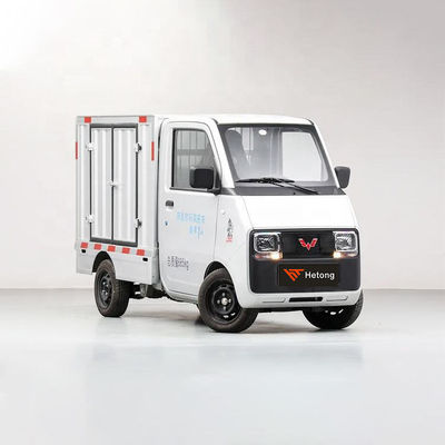 Grüne und rosa Wuling E10 EV Express Spezial-Elektroauto für die Lieferung von Energiefahrzeugen