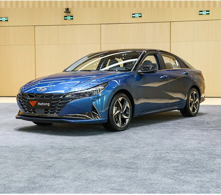 Hyundai Elantra 5-Sitzer Luxus Benzin Limousine für hohe Geschwindigkeit und leistungsstarke Leistung