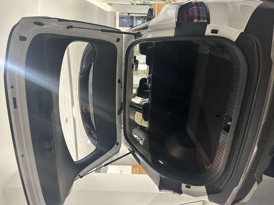 2022 Kia Lion Platinum Endurance 210 Hybrid SUV mit geringem Kraftstoffverbrauch und LED-Taglicht