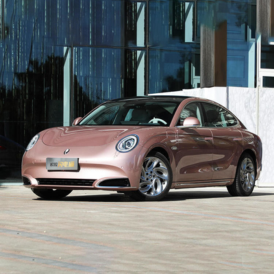 Elektro-Mini-Auto für Damen ORA Good Cat 305KM Mini-Energiefahrzeug 4401x1867x1633mm