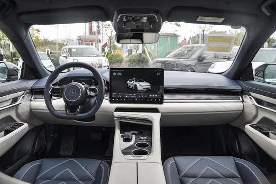 angepasste rote/blaue Energiefahrzeuge Zeeker 001 Elektroautos mit 616 km integrierter Reichweite