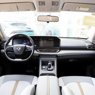 Dongfeng E70 Pro Hochgeschwindigkeits-Elektrofahrzeug mit 5 Sitzplätzen und Lithiumbatterie