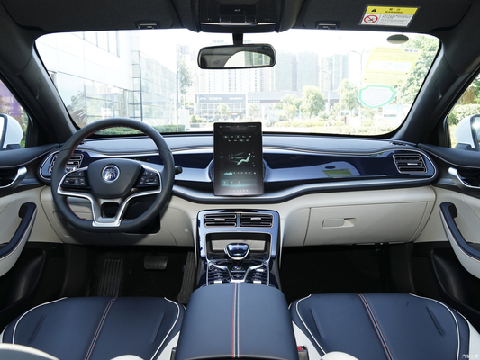2023 Byd Qin Plus Dm-i Ev Schnellladung Nedc 400 km Limousine Elektrofahrzeug Gewicht 1690