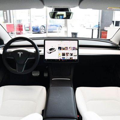 Individuell angepasste 4-Türer 5-Sitzer Limousine Tesla Model 3 ziemlich High Speed EV mit 5 Sitzplätzen