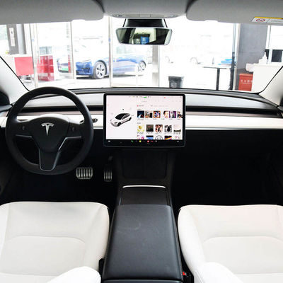 Individuell angepasstes Tesla Model 3 Model Y Elektroauto mit hoher Geschwindigkeit und langem Akkuantrieb