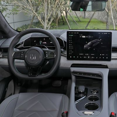 Lange Akkulaufzeit ZEEKR 001 2022 2023 Doppelmotor EV Linkslenkung 5-Türer 5-Sitzer SUV