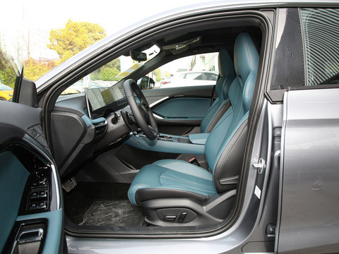Elektrischer Kraftstoff 2023 1.5t Mg 7 Komfort Version von Benzin Auto mit ESC Luxus 210km Auto