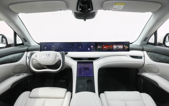 2023 High Power 4WD Zhiji LS6 EV Sportwagen mit reiner elektrischer Reichweite von 560-702 km