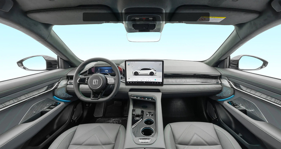 2022 Zeekr 001 Energieelektrische Fahrzeuge mit 3005 mm Radstütze und linkem Lenkrad