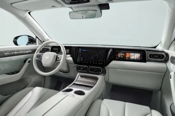 angepasster Langstrecken-5-Sitzer Leapmotor C11 Panoramafenster Hochkonfiguration EV SUV