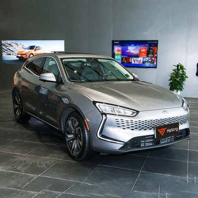Huawei Seres SF5 4WD High Speed Electric SUV mit 2875 mm Radstand und 180 km CLTC Reichweite