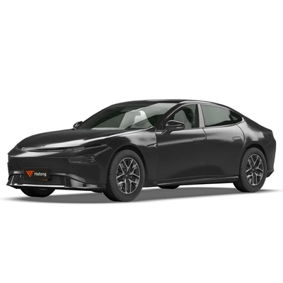 2024 Xpeng P7 5-Sitzer 2WD Energiewagen Auto mit Linksherren in Schwarz/Rot/Weiß